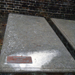 Gravesite of Abraham Azuby (1738–1805)