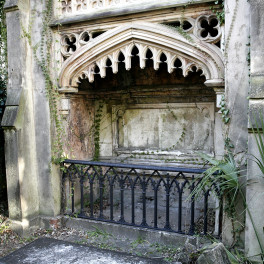 Catherine Lopez tomb, 2006