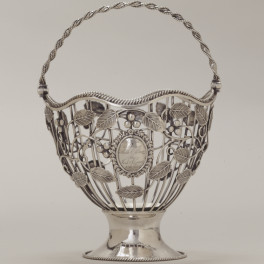 Sugar or sweetmeat bowl (David Bell, England, ca. 1777)